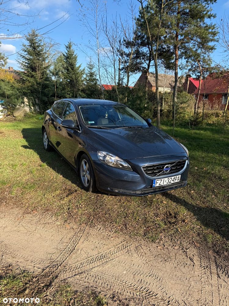 Volvo V40 - 2