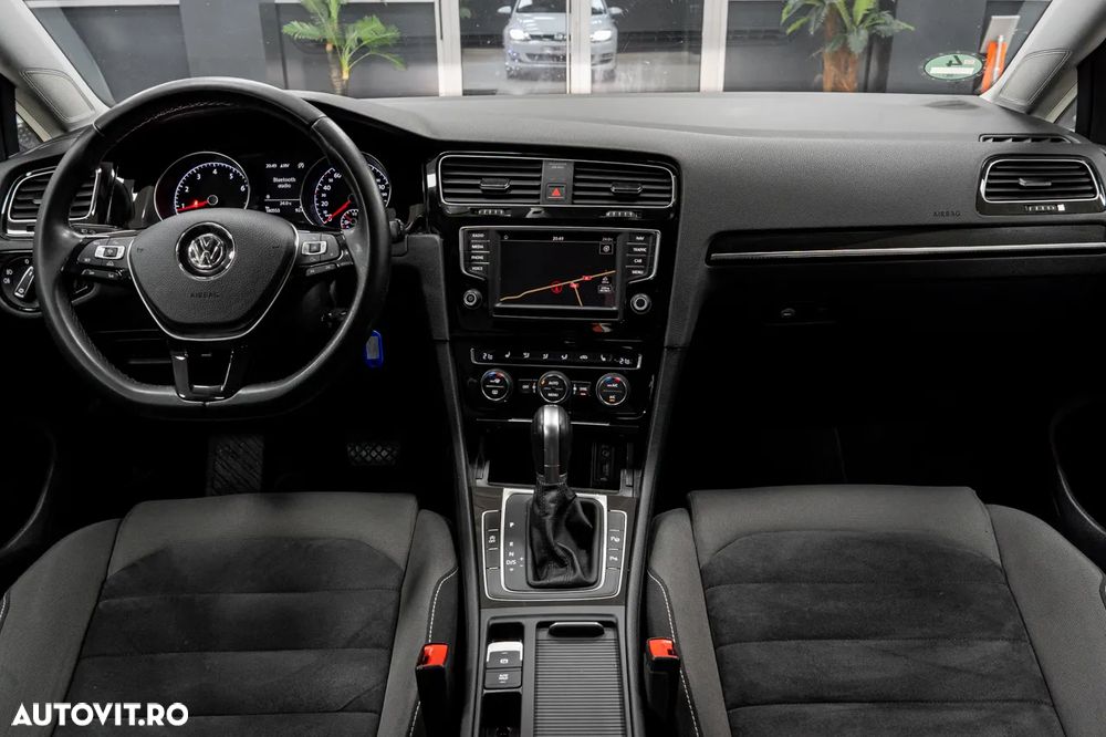 Volkswagen Golf 1.4 TSI BlueMotion Technology DSG Highline - 8
