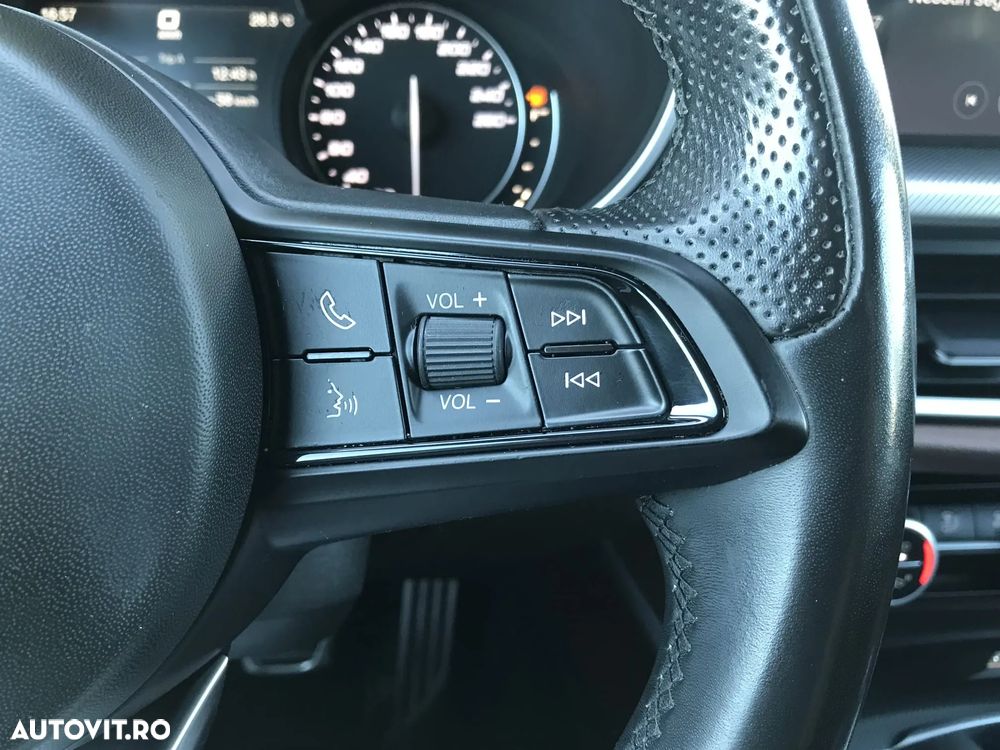 Alfa Romeo Stelvio 2.2 Diesel 16V AT8 Q4 Sprint - 19