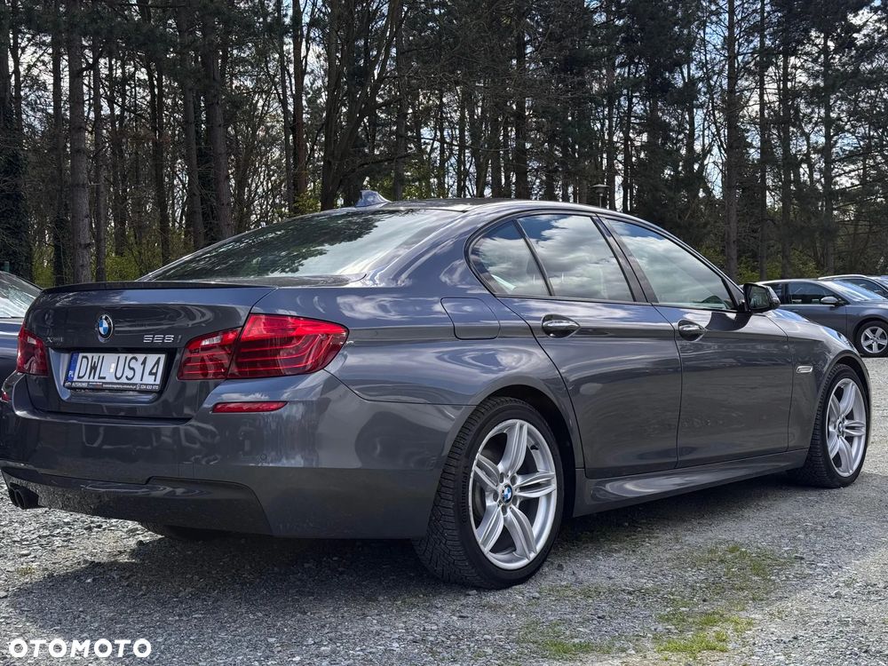 BMW Seria 5 528i xDrive - 11