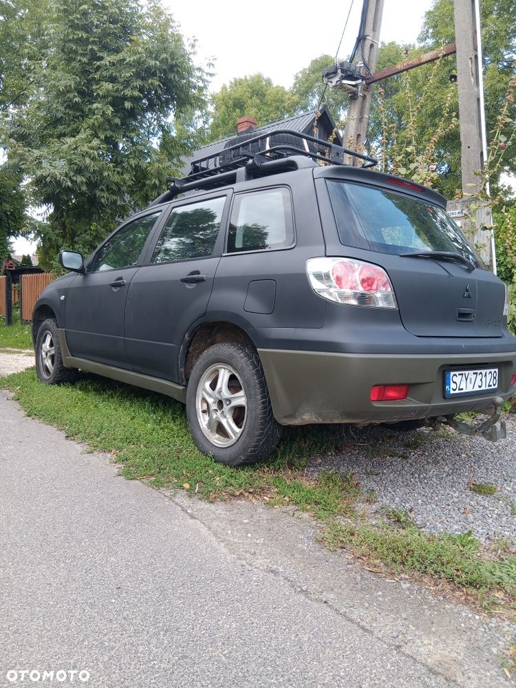 Mitsubishi Outlander - 4