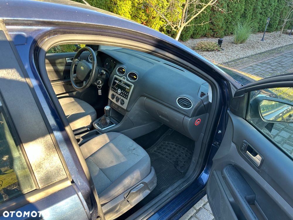 Ford Focus 1.6 TDCi FX - 11