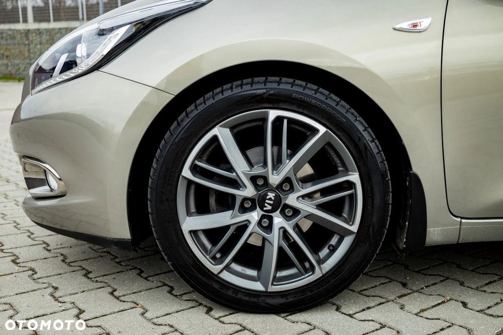 Kia Ceed 1.6 CRDi L - 11