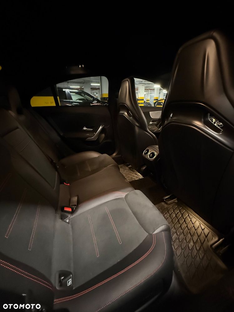 Mercedes-Benz CLA - 11