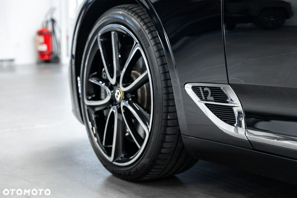 Bentley Continental GT - 16