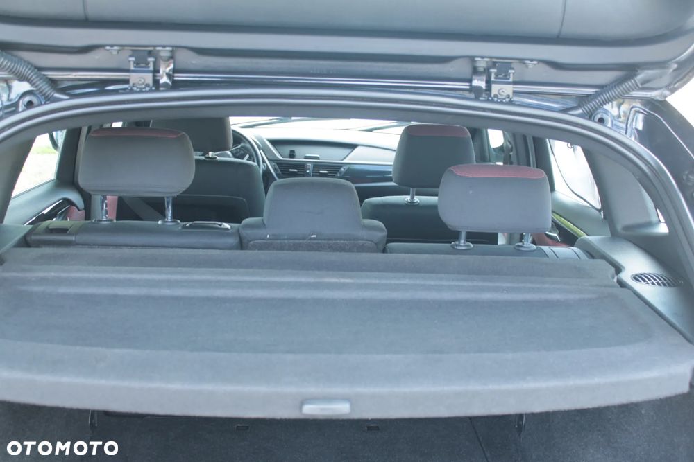 BMW X1 sDrive18d xLine - 7