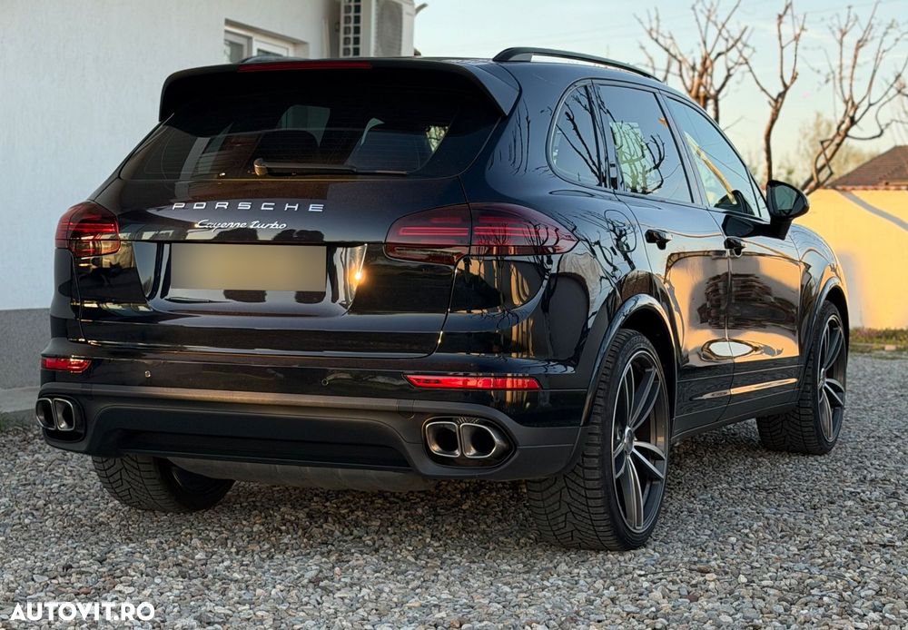 Porsche Cayenne - 6