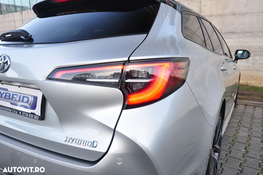 Toyota Corolla 2.0 HSD Exclusive Plus GR Sport Bi-Tone - 17