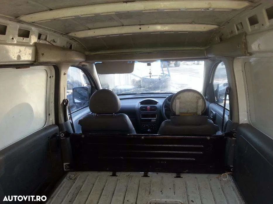 Dezmembrari  Opel COMBO C  2001  > 2011 1.7 DTI 16V Motorina - 2