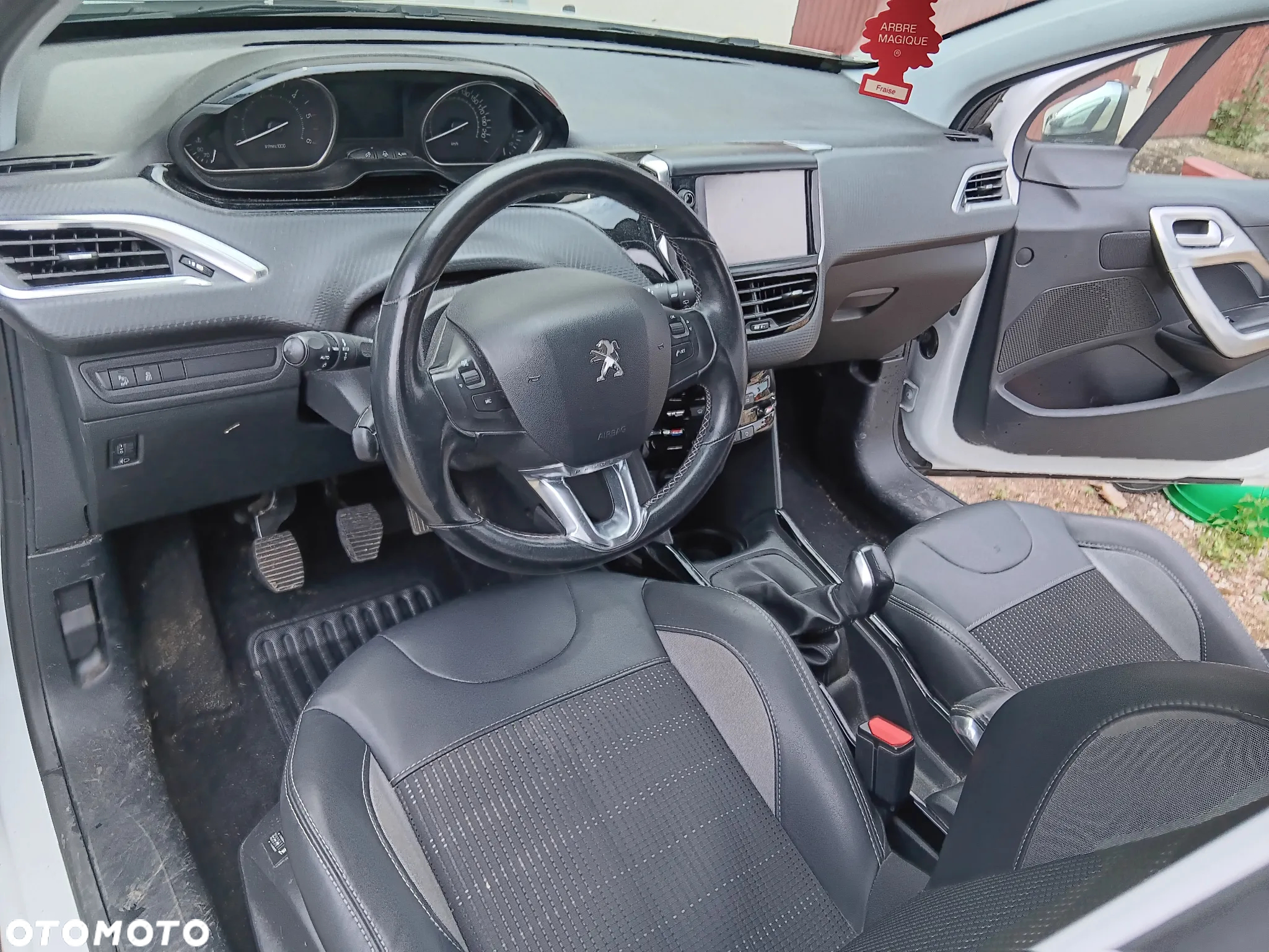 Peugeot 2008 1.6 BlueHDi Crossway - 8