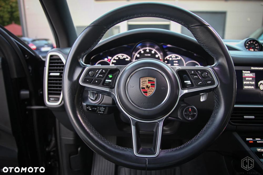 Porsche Cayenne - 17