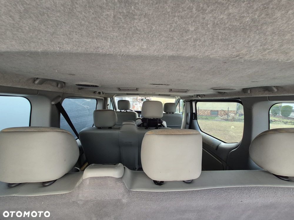Renault Trafic Passenger - 7