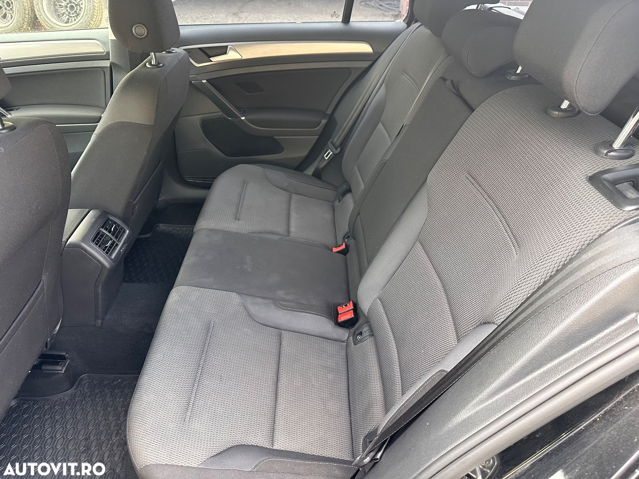 Volkswagen Golf 1.6 BlueTDI Comfortline - 7