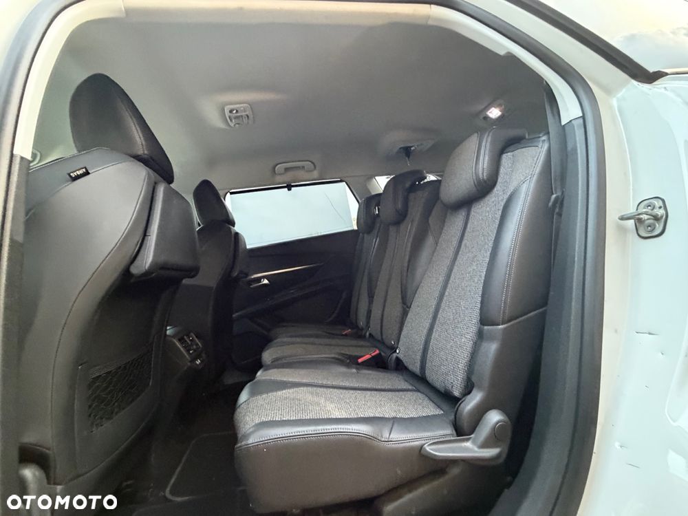 Peugeot 5008 - 13
