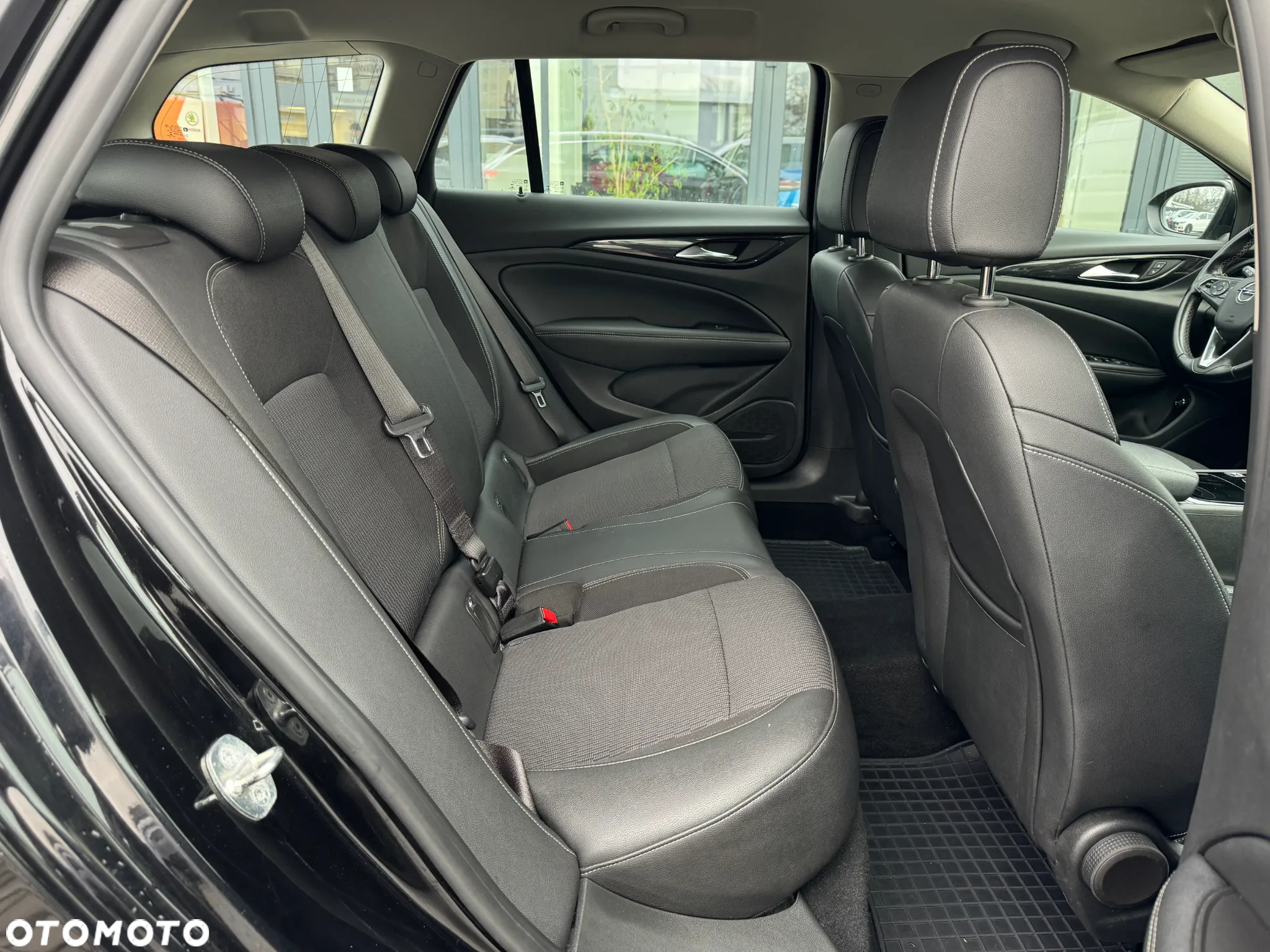 Opel Insignia 1.5 T Enjoy S&S Eco - 17