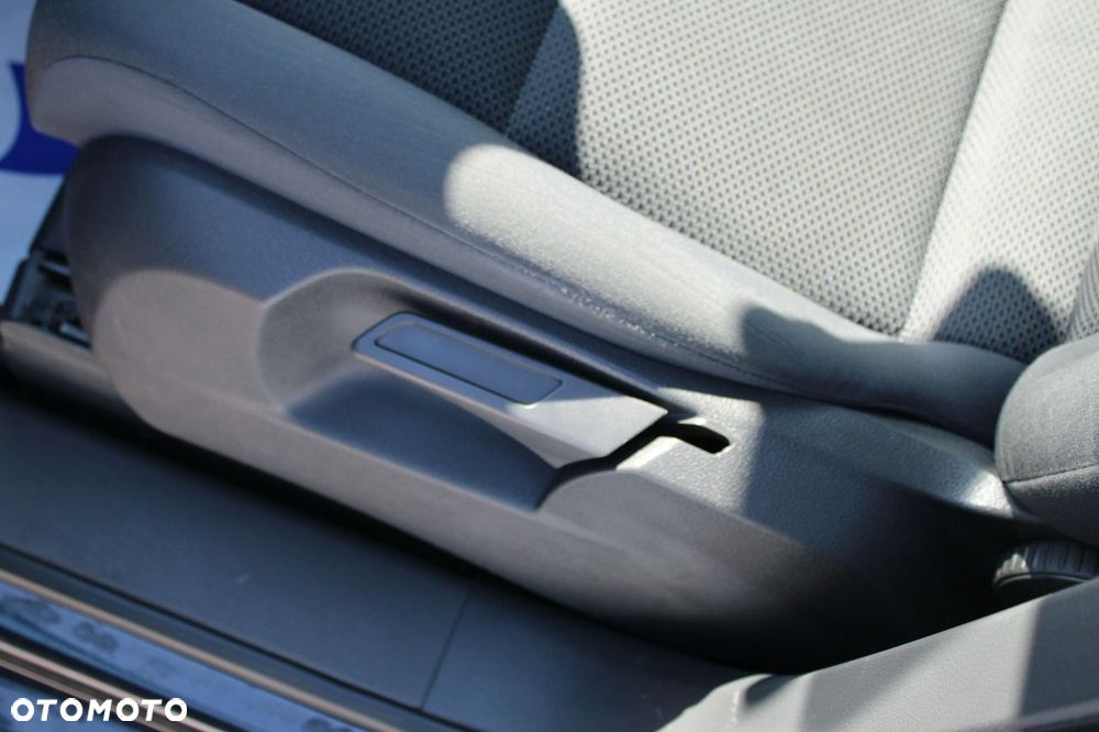 Volkswagen Touran - 16