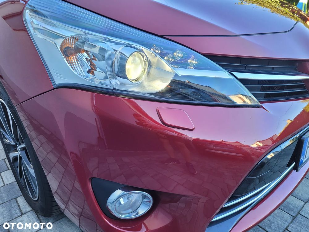 Toyota Verso 1.8 Premium EU6 - 21