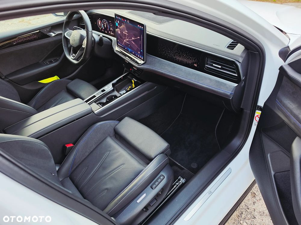 Volkswagen Passat 2.0 TDI SCR 4Mot Style DSG - 16