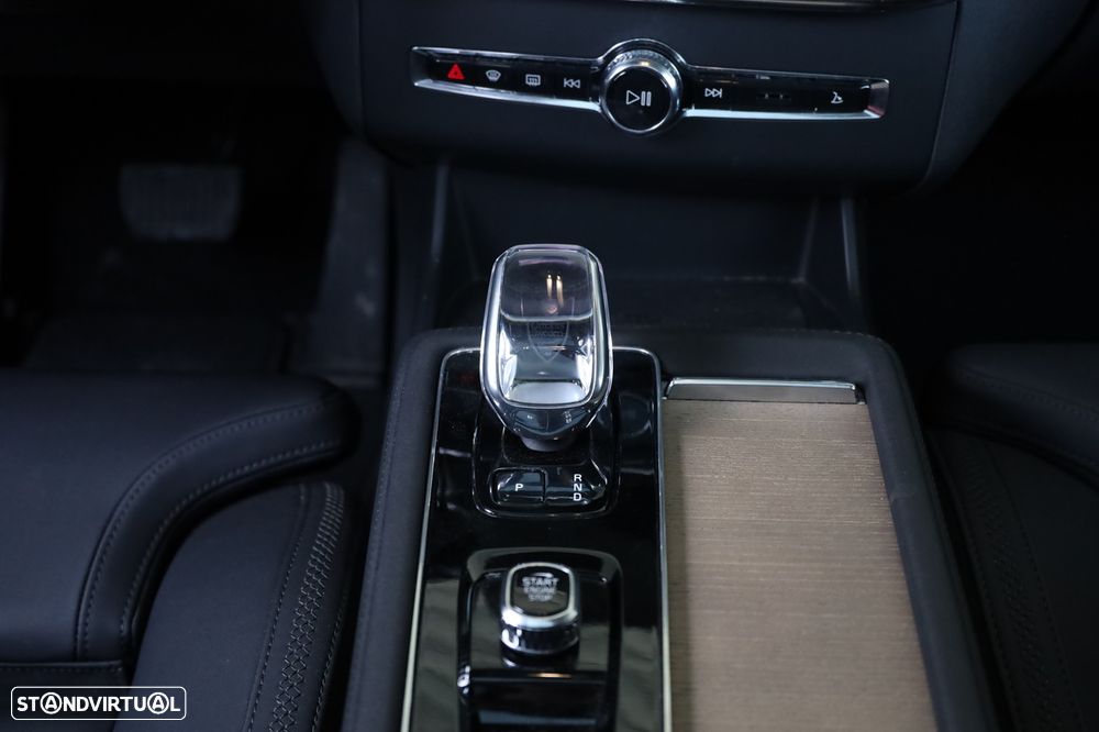 Volvo XC 90 2.0 T8 PHEV Plus Dark AWD - 21