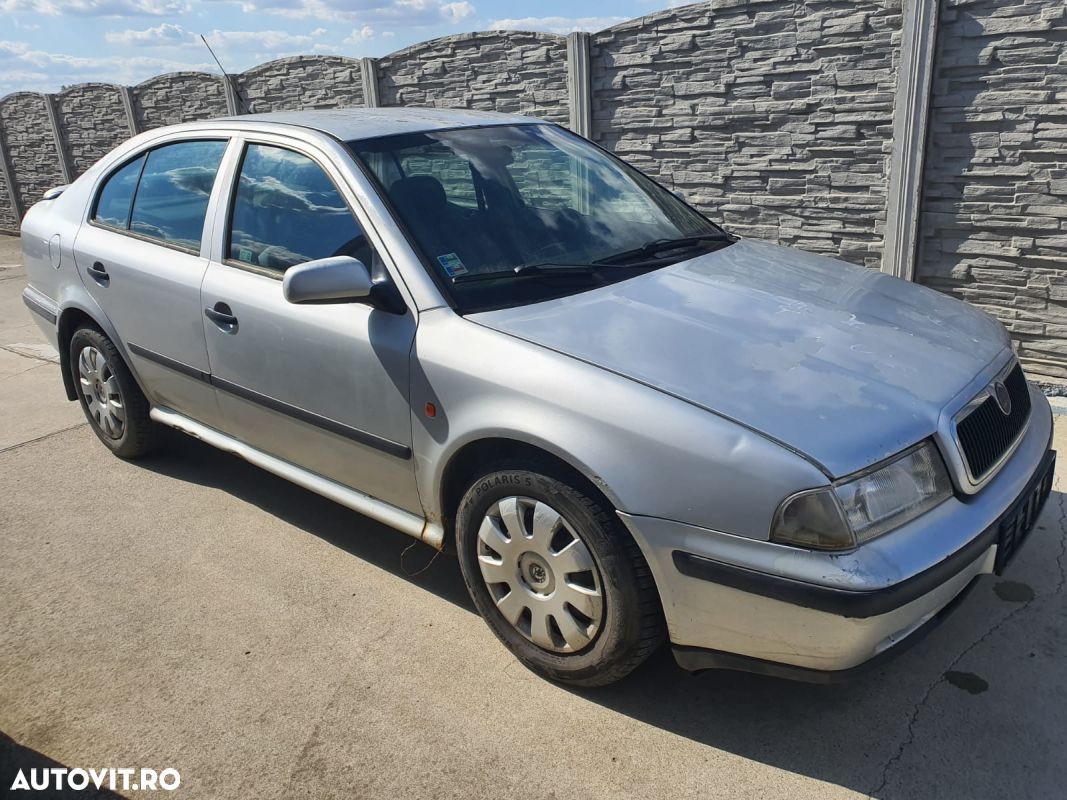 USA SKODA OCTAVIA 1 D.F - 1