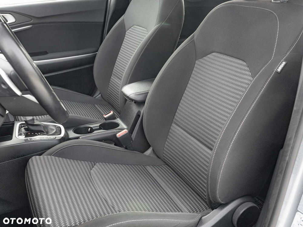 Kia Ceed 1.5 T-GDI M DCT - 10