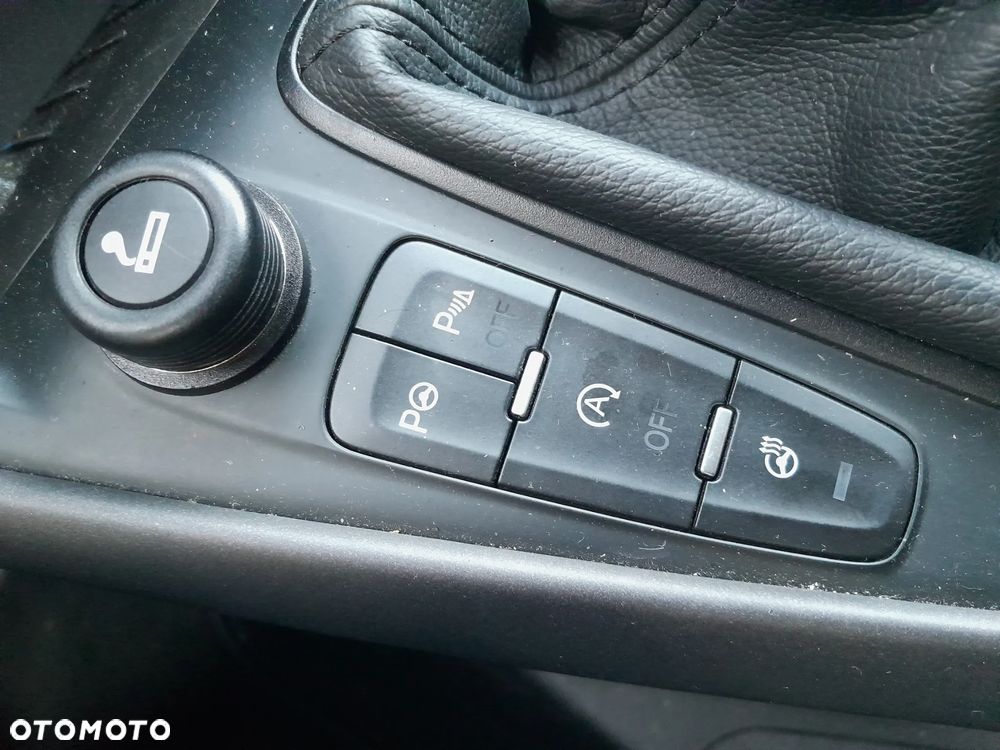 Ford Focus 1.0 EcoBoost Titanium - 18