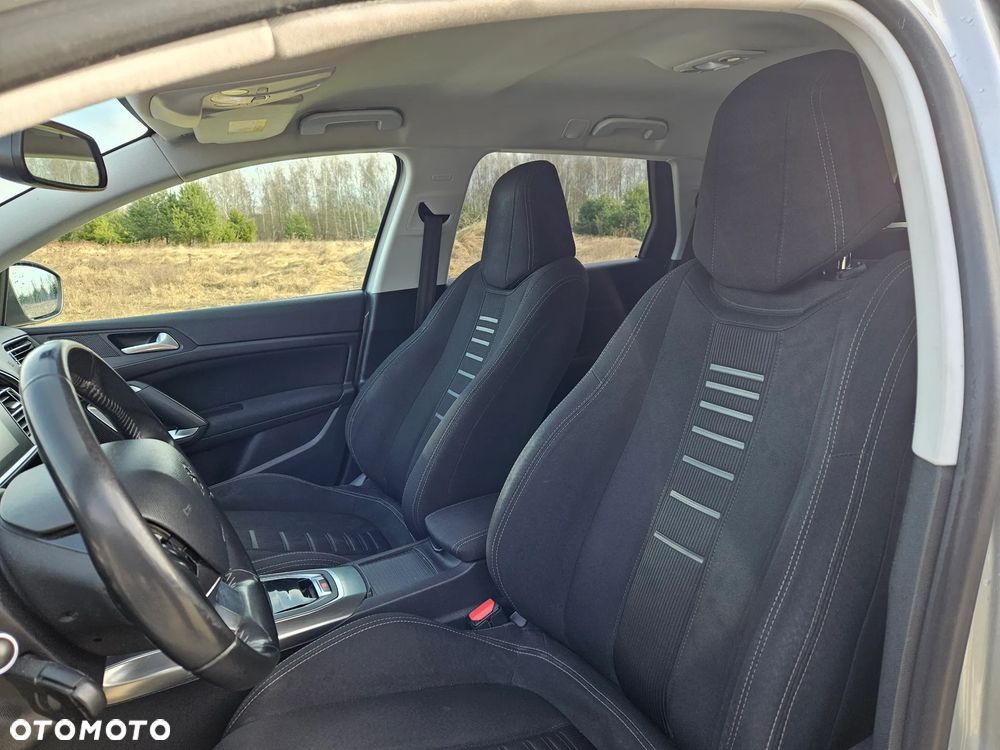Peugeot 308 - 13