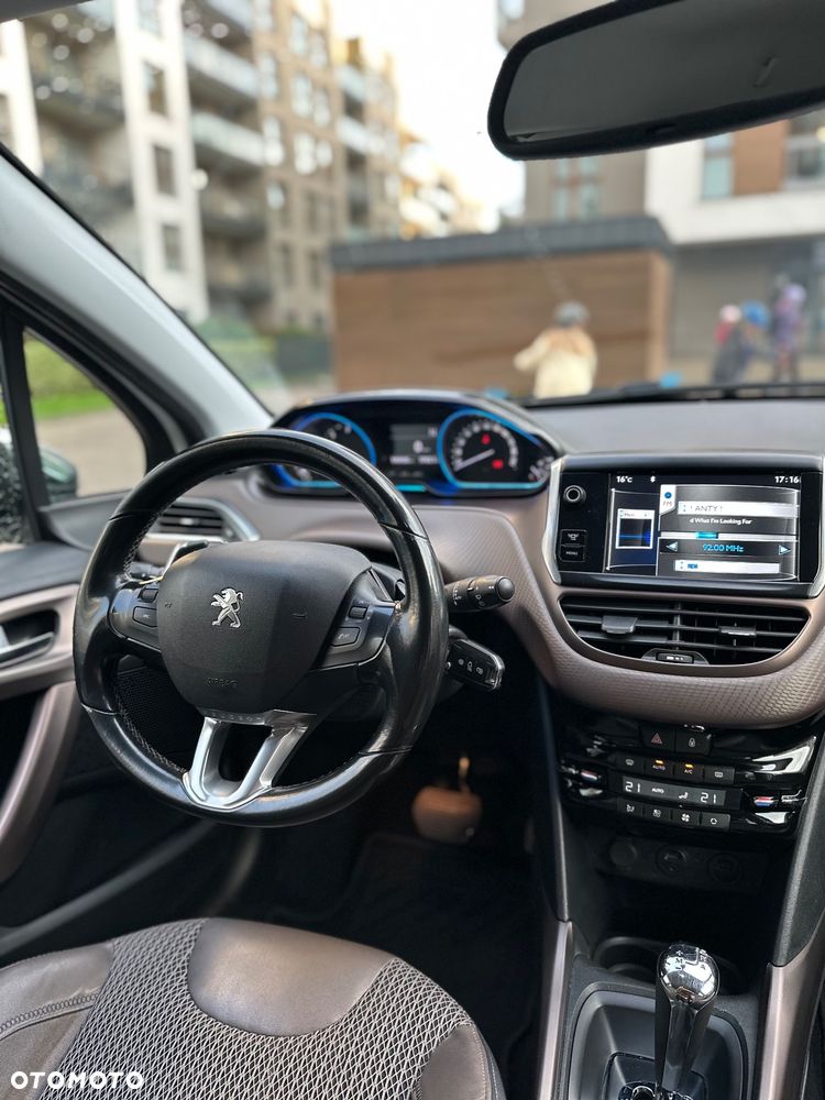 Peugeot 2008 e-HDi FAP 92 EGS6 STOP & START Allure - 14