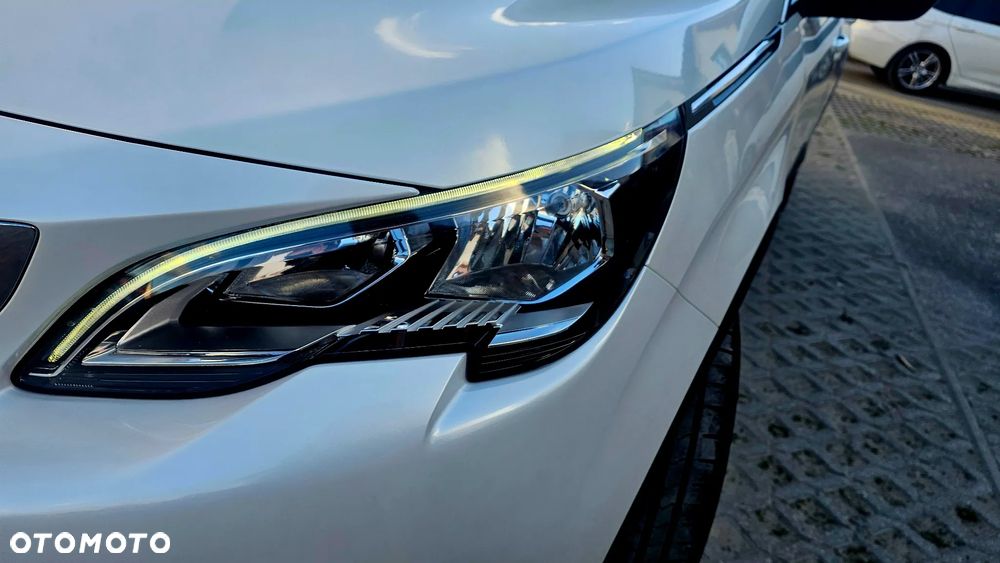 Peugeot 5008 1.2 PureTech Access - 12