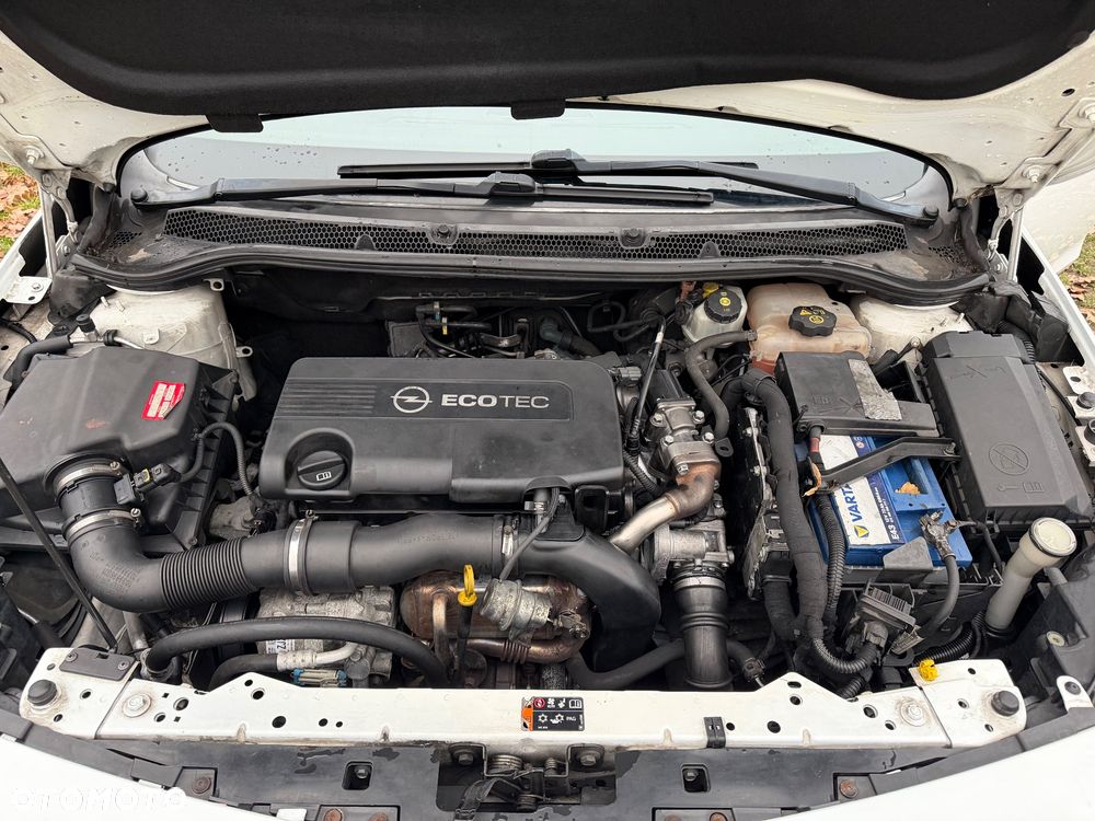 Opel Astra 1.7 CDTI DPF ecoFLEX Start/Stop Edition Sport - 10