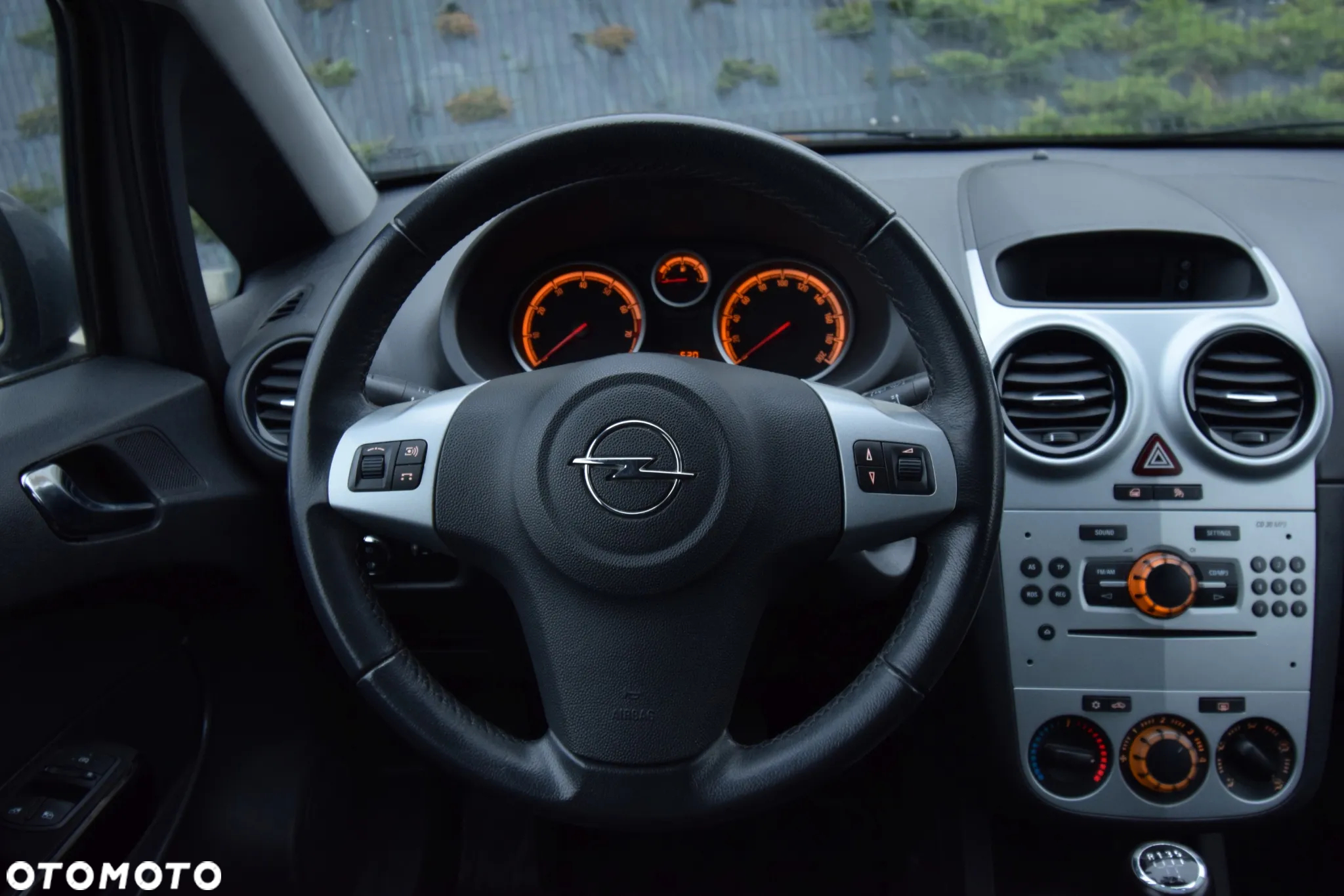Opel Corsa 1.4 16V Satellite - 28