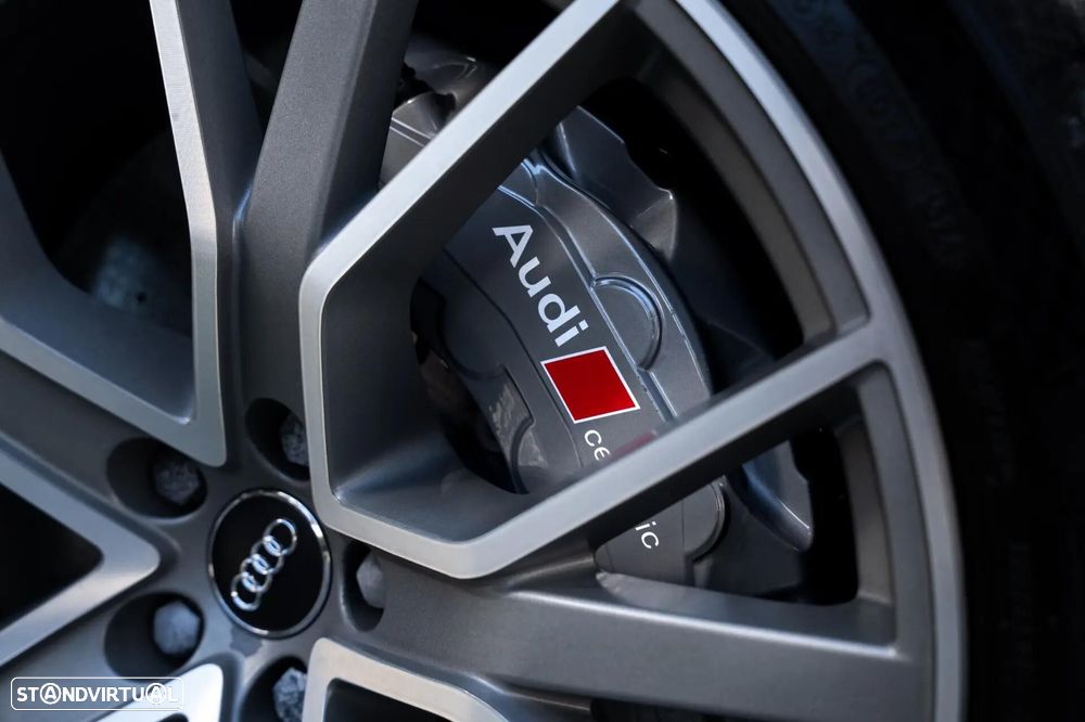 Audi SQ7 4.0 TDI V8 quattro Tiptronic 7L — fotografia 44