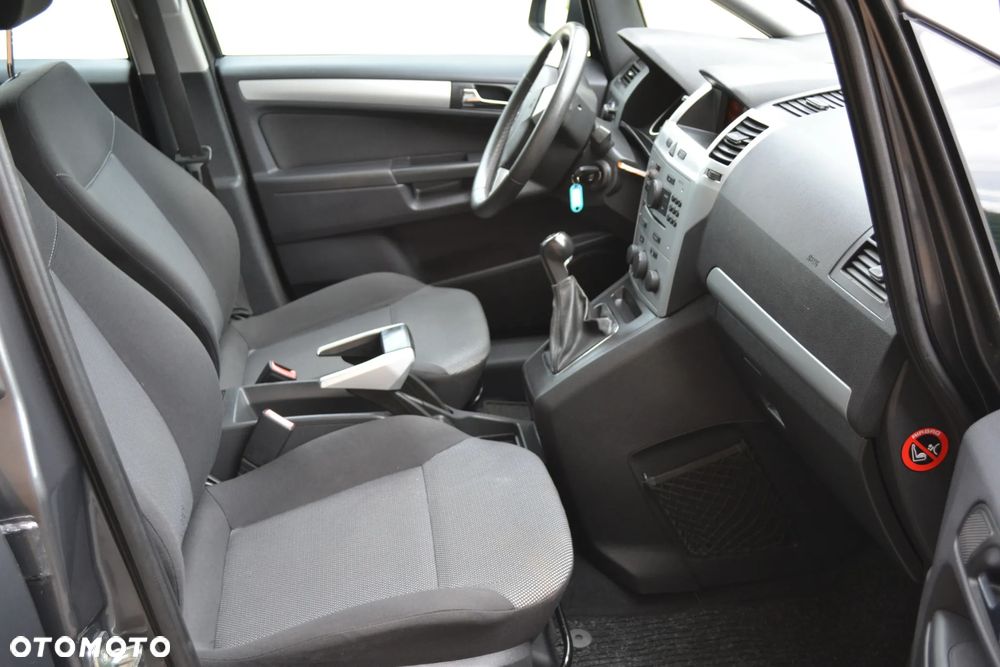 Opel Zafira 1.6 ecoFLEX Family - 19