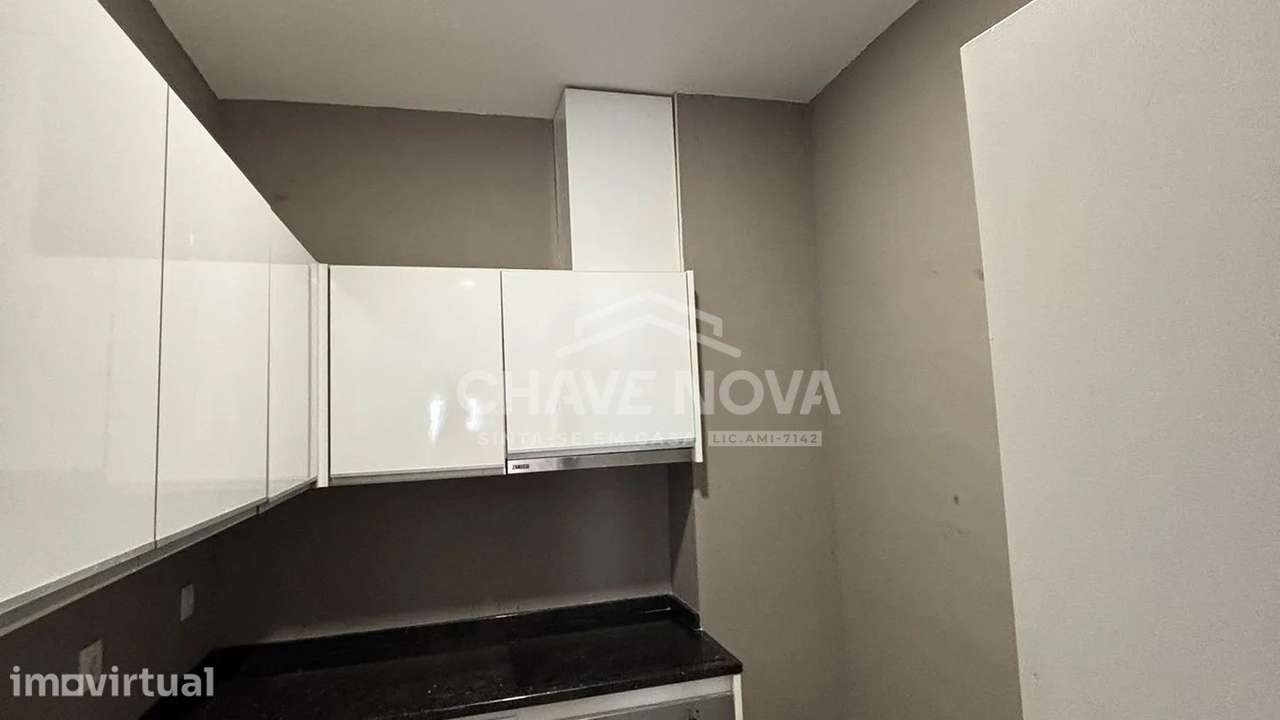 Apartamento T1 Renovado na Rua Antero de Quental, Porto - Grande imagem: 4/7