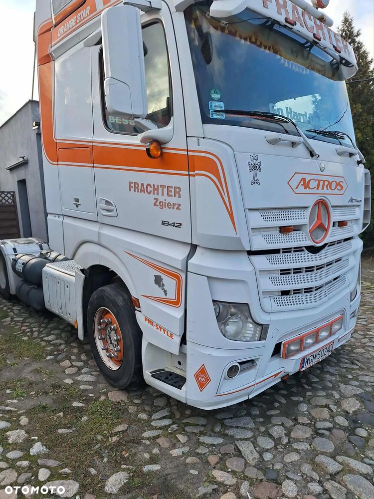 Mercedes-Benz ACTROS - 3