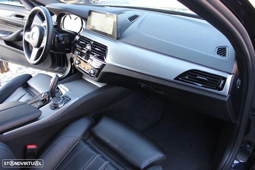 BMW 520 d Aut. M Sport Edition - 22
