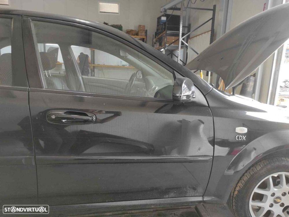 PORTA FRENTE DIREITA CHEVROLET LACETTI CDX - 1