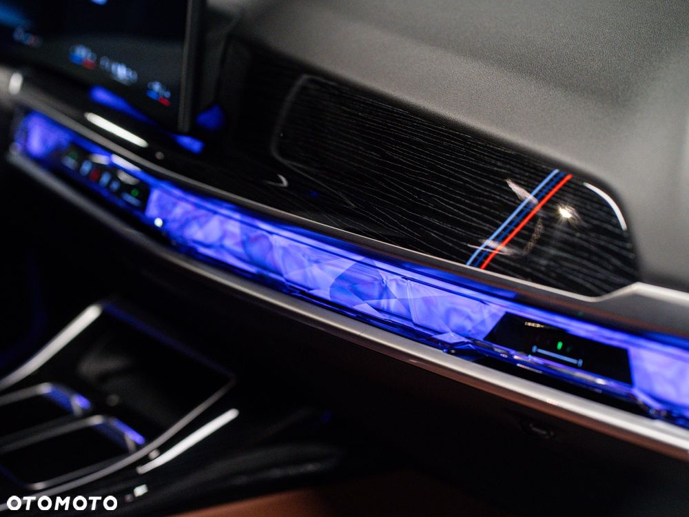 BMW Seria 7 - 20