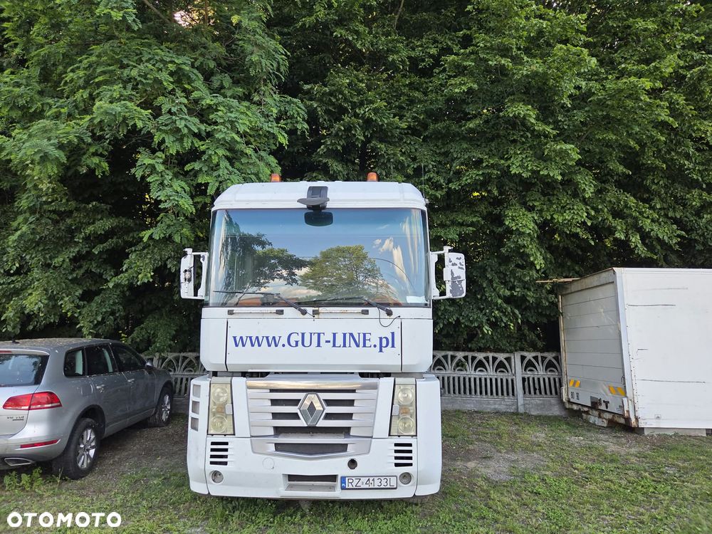 Renault Magnum