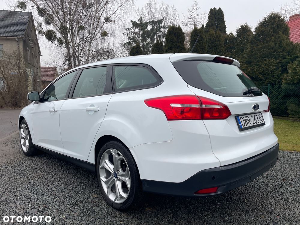 Ford Focus 1.6 Trend - 16