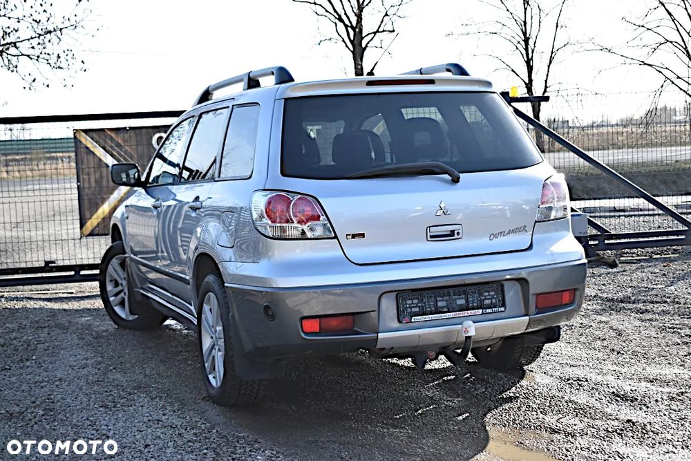 Mitsubishi Outlander 2.4 4WD Automatik Intense - 4