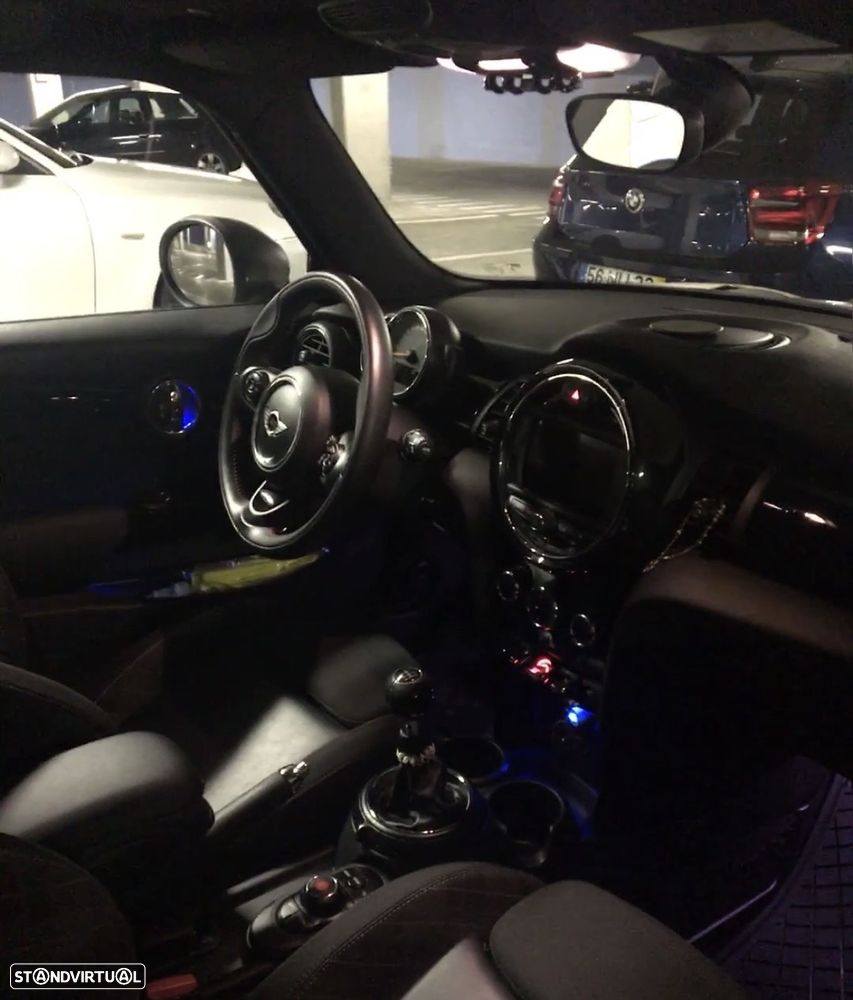 MINI 3 Portas One D - 7