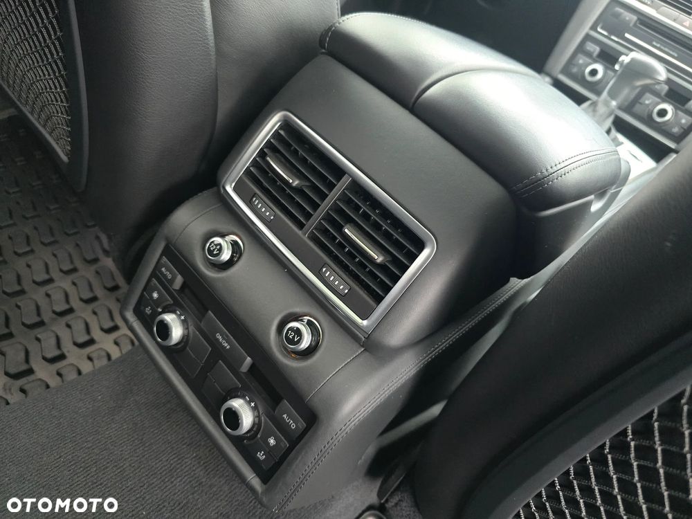 Audi Q7 3.0 TDI DPF Quattro Tiptronic - 24