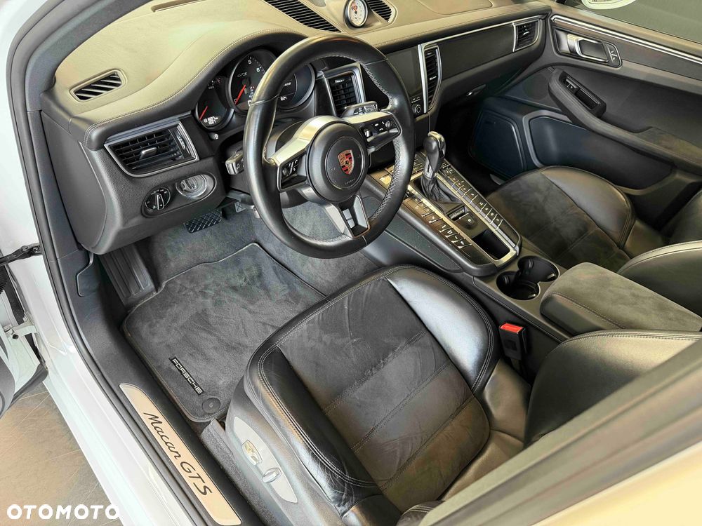Porsche Macan GTS PDK - 15