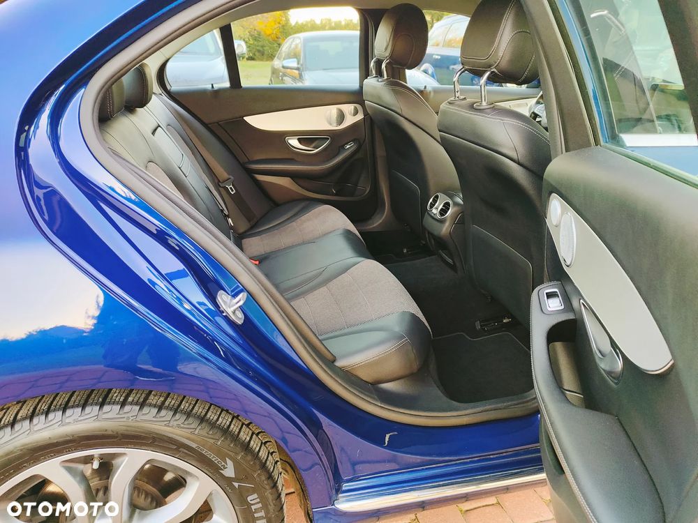 Mercedes-Benz Klasa C 180 (BlueTEC) d 7G-TRONIC - 19