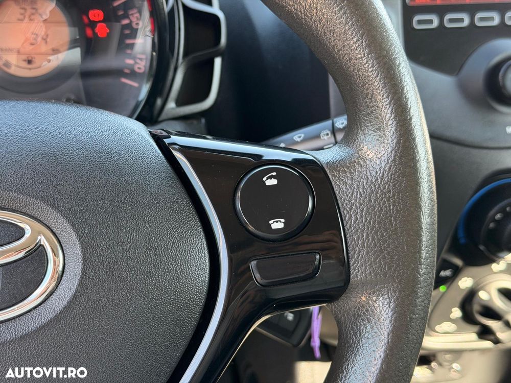 Toyota Aygo 1.0 VVY-I 5 usi X-connect - 24