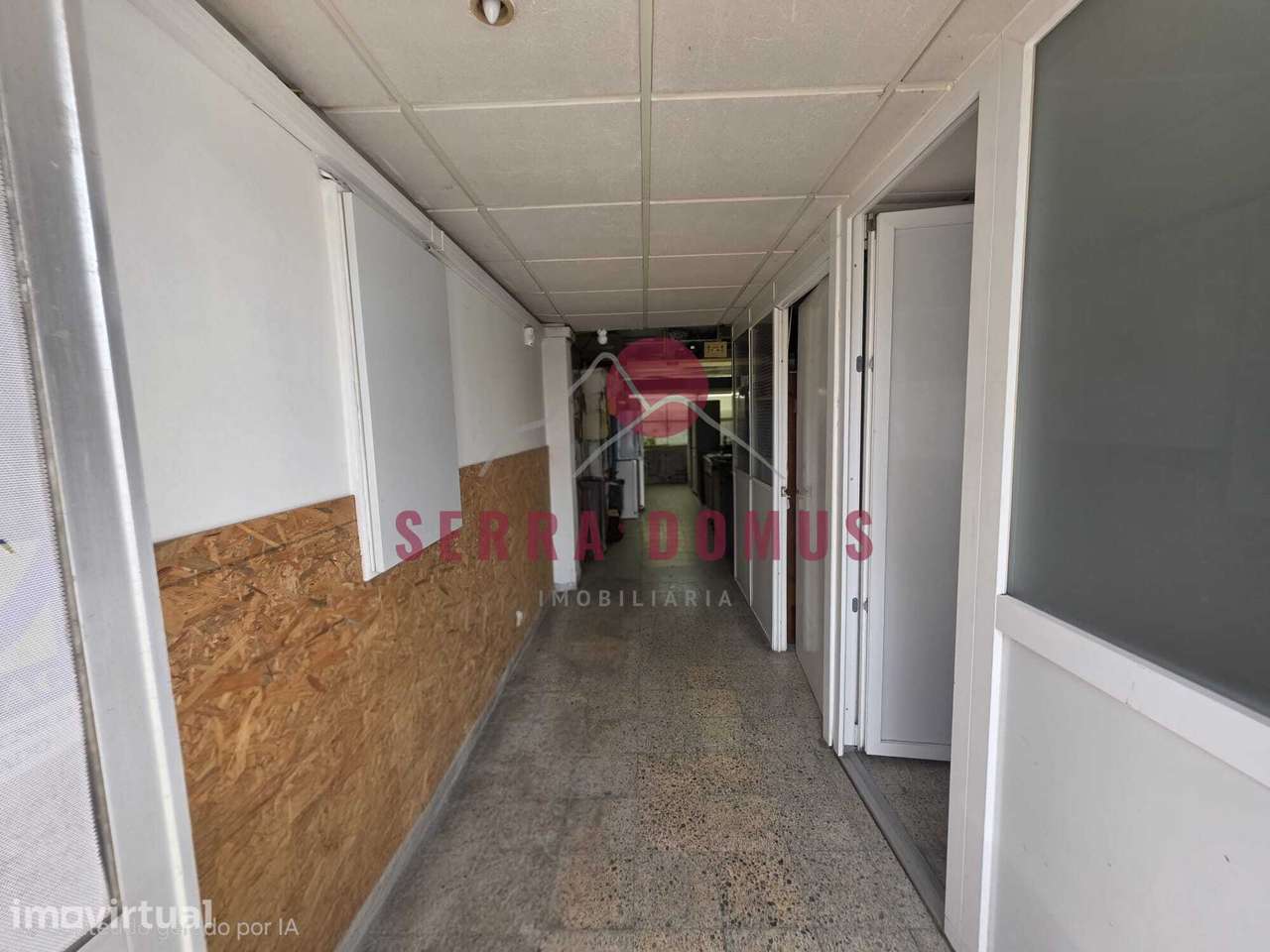 Espaço destinado a comércio de rua com 70 m² nas Mercês - Grande imagem: 2/10