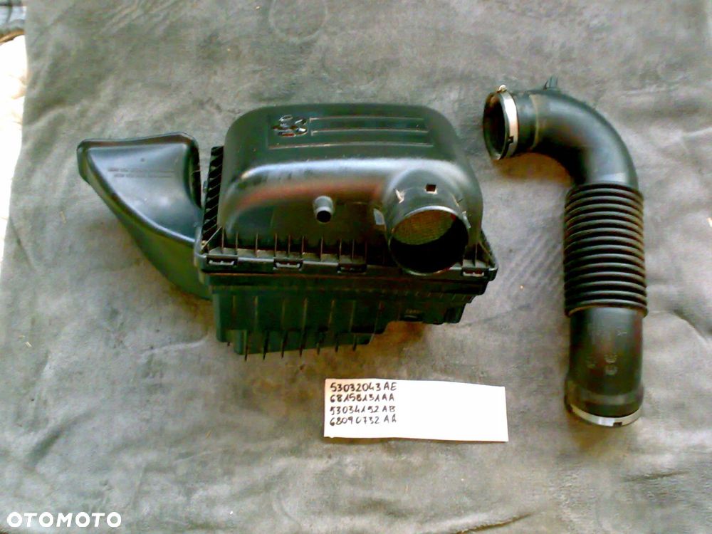 dodge ram 1500 2008 - obudowa filtra powietra dolot rura wlot kpl. 5.7hemi - 3