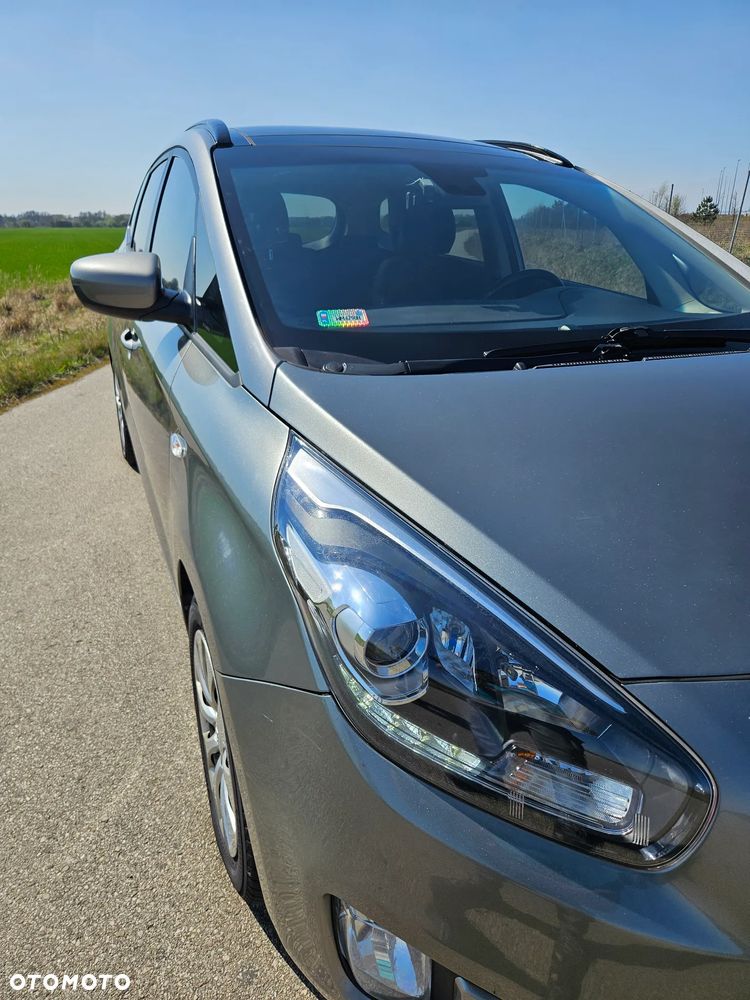 Kia Carens 1.7 CRDi M - 14
