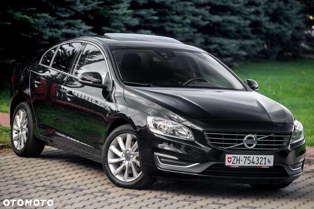 Volvo S60 D5 AWD Geartronic Kinetic - 3